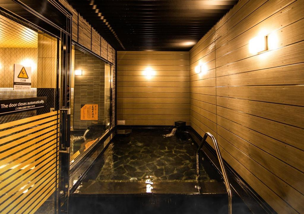 아파 호텔 하카타 에끼치쿠시구치 (APA Hotel Hakata Eki Chikushiguchi)