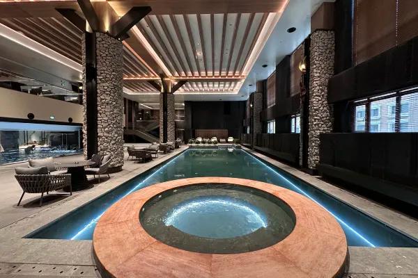 퓨어랜드 핫스프링 리조트 호텔 (Changbai Mountain Pu Yue hot spring Resort Hotel)