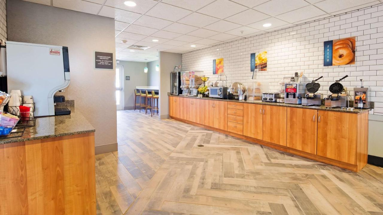 베스트 웨스턴 플러스 해리스버그 메카닉스버그 호텔 (Best Western Plus Harrisburg Mechanicsburg)