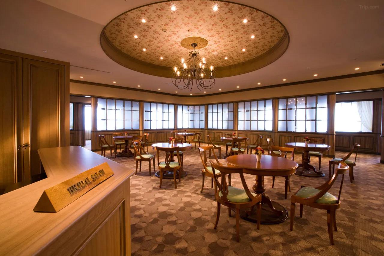 호텔 몬토레 그라스미아 오사카 (Hotel Monterey Grasmere Osaka)
