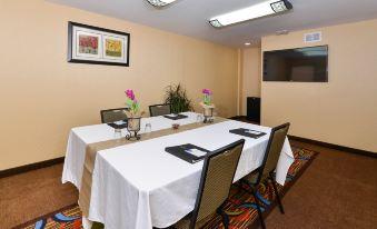 베스트 웨스턴 플러스 프레스노 에어포트 호텔 (Best Western Plus Fresno Airport Hotel)