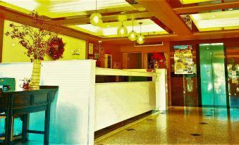 가우 샨 칭 호텔 (Gau Shan Ching Hotel)