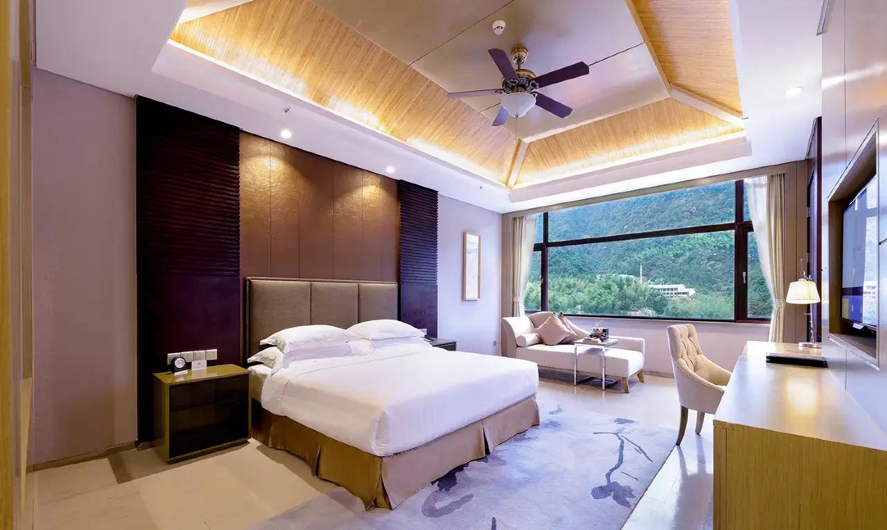 그랜드 뉴 센추리 리조트 상라오 산칭산 (Grand New Century Resort Sanqingshan Shangrao)