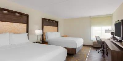 홀리데이 미란다 (Holiday Inn la Mirada, an IHG Hotel)