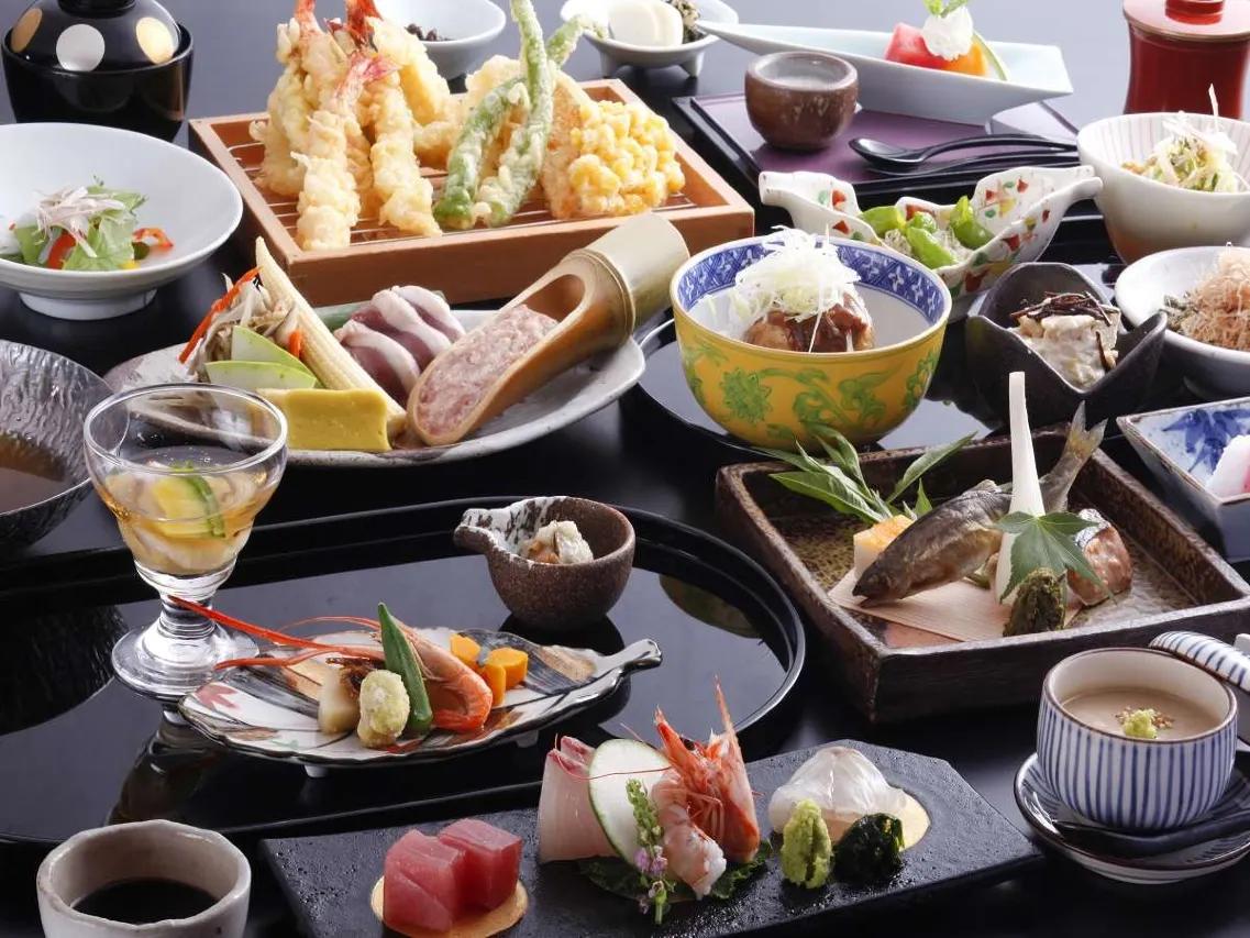 아라시야마온센 카덴쇼 (Arashiyama Onsen Kadensho)