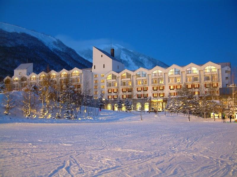 루스츠 리조트 호텔 앤 컨벤션 (Rusutsu Resort Hotel & Convention)
