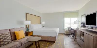 홀리데이 미란다 (Holiday Inn la Mirada, an IHG Hotel)
