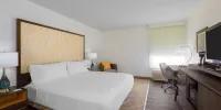 홀리데이 미란다 (Holiday Inn la Mirada, an IHG Hotel)