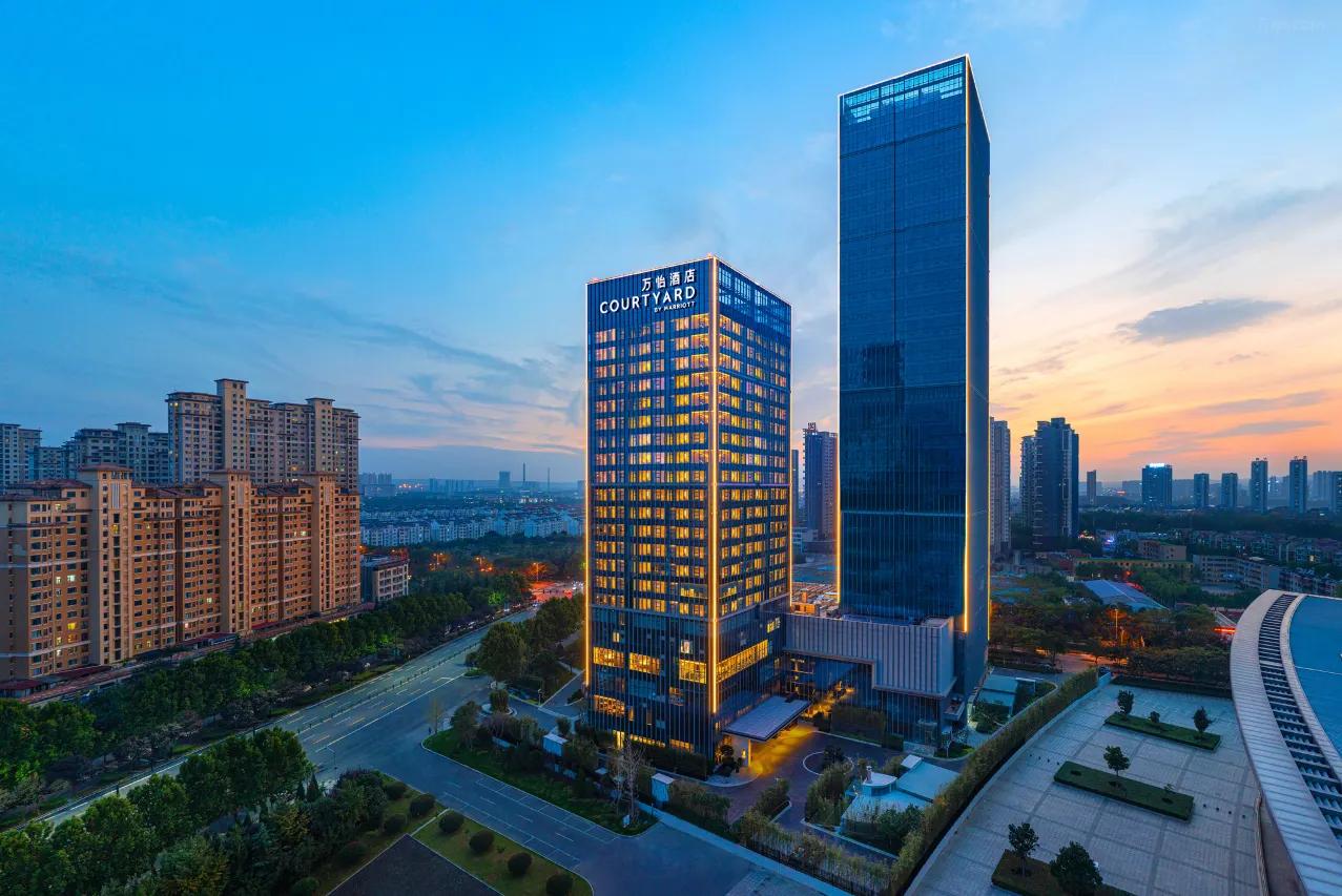 코트야드 바이 메리어트 뤄양 (Courtyard by Marriott Luoyang)