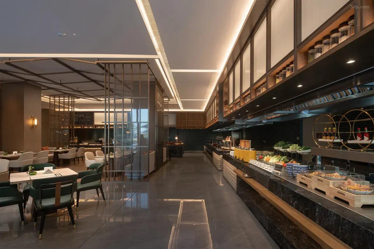 로메리 칭다오 호텔 (Romerry Qingdao Hotel)