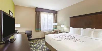 라 퀸타 로스바노스 (La Quinta Inn & Suites by Wyndham Los Banos)