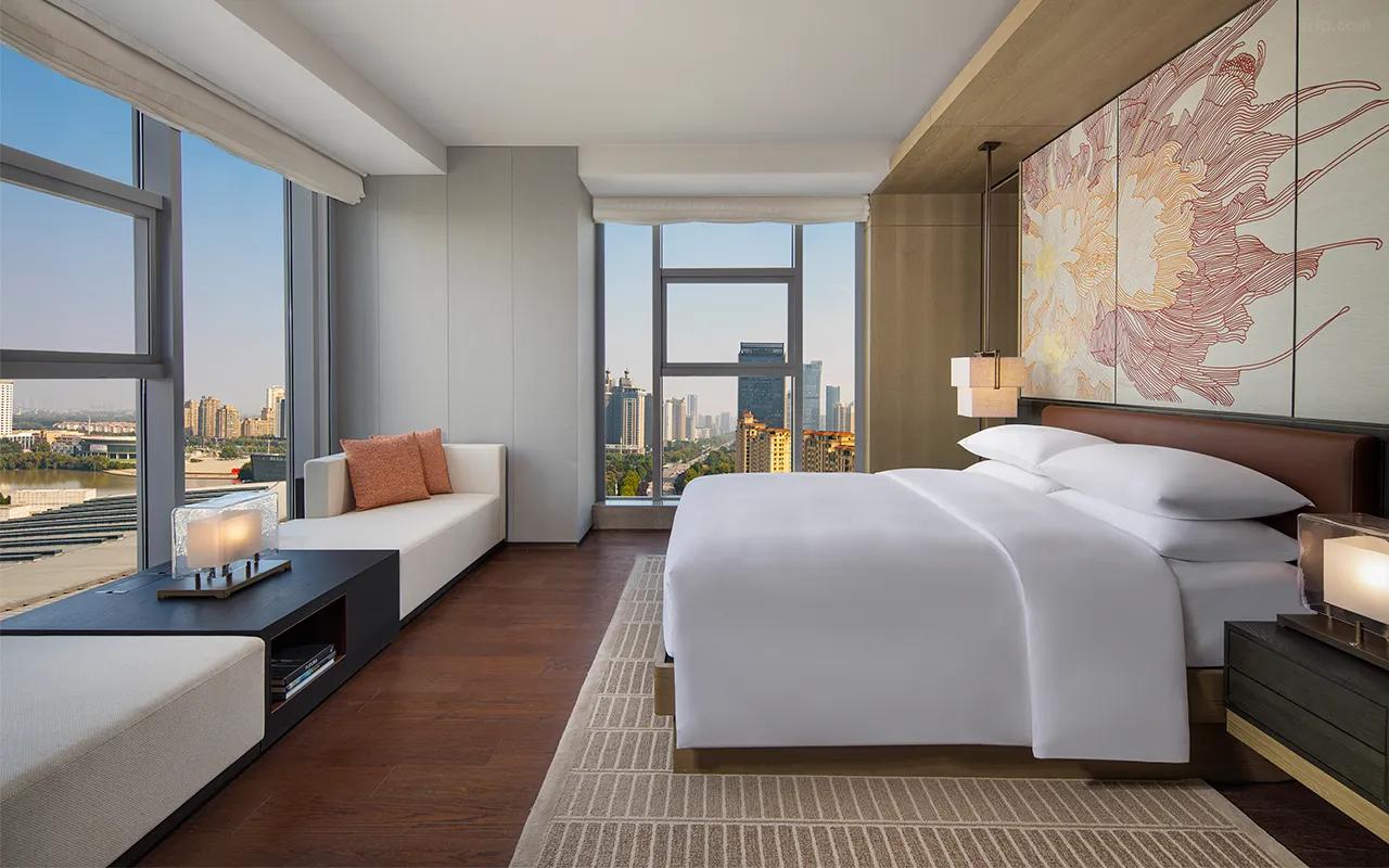 코트야드 바이 메리어트 뤄양 (Courtyard by Marriott Luoyang)