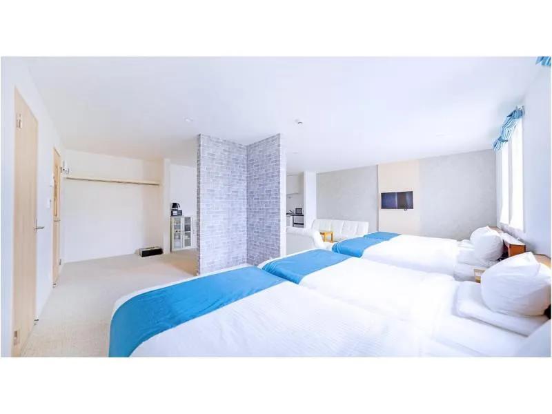 호텔 캘리포니아 미야코지마 (Hotel California Miyakojima Resort)