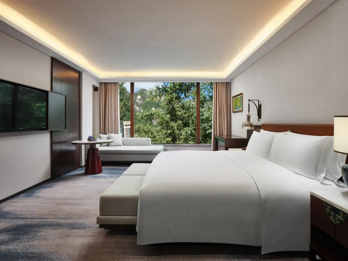 인터컨티넨털 구채구 파라다이스 (Intercontinental Resort Jiuzhai Paradise)