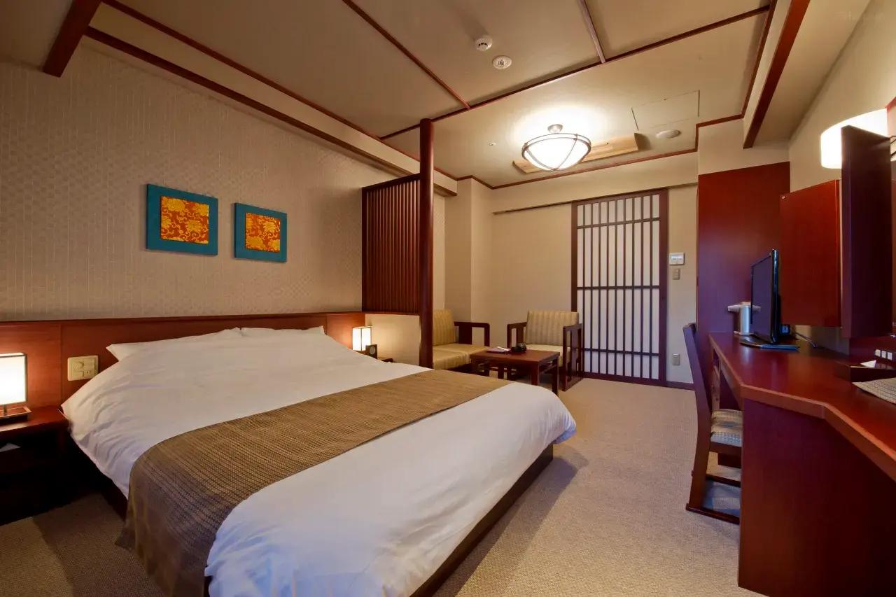 아라시야마온센 카덴쇼 (Arashiyama Onsen Kadensho)